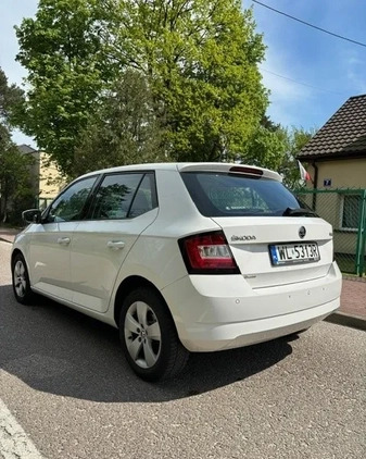 Skoda Fabia cena 31800 przebieg: 210000, rok produkcji 2016 z Legionowo małe 67